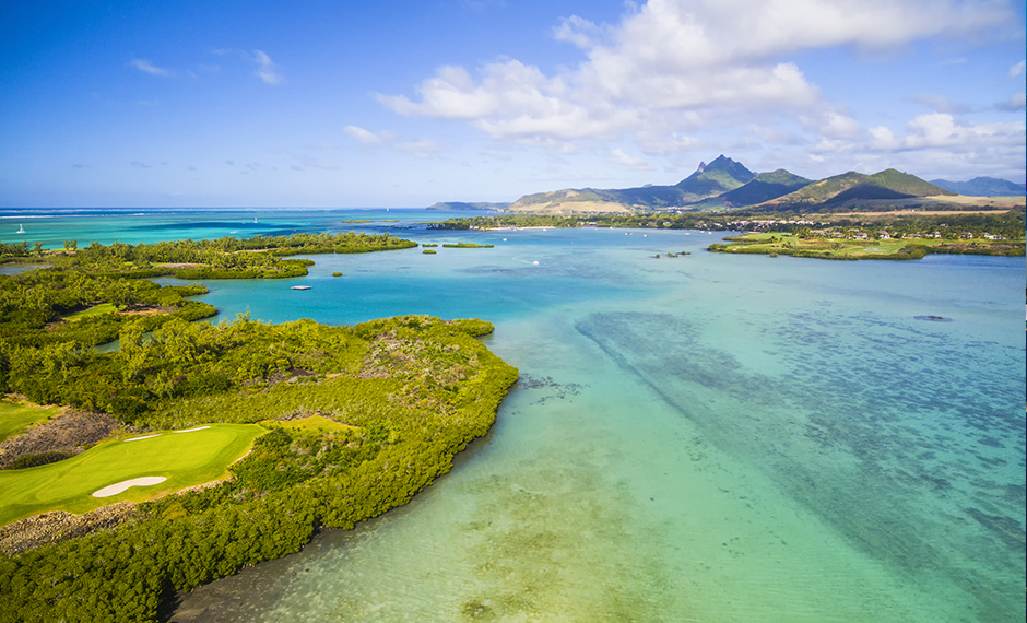 Beautiful Mauritius Golf Courses to try this Easter